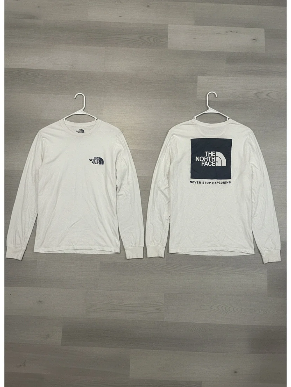 The North Face White Long Sleeve Logo T-Shirt Sz S